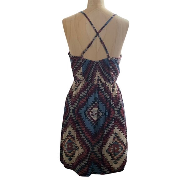 Billabong Davenport Aztec Tribal Print Dress Womens SIze Large - Picture 3 of 8